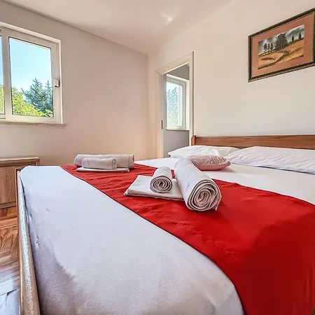 Ananina By Interhome * ロバニスカ