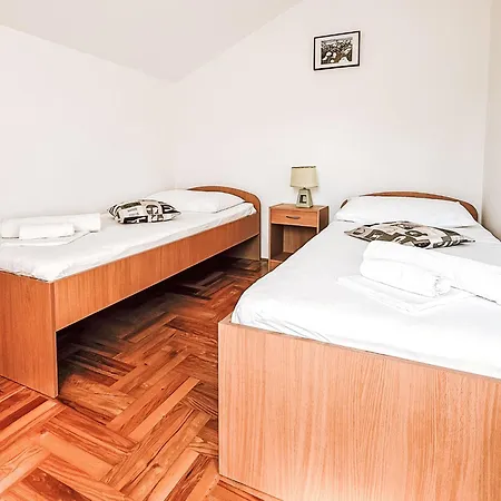 아파트 Ananina By Interhome *