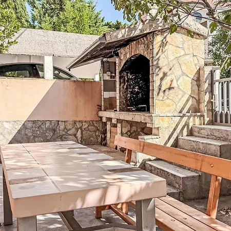 Ananina By Interhome 아파트 로바니스카